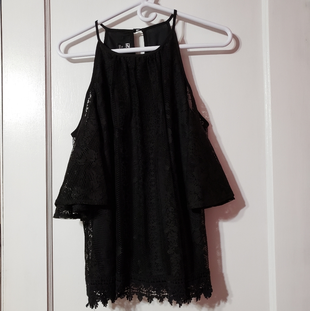 Iz Byer cold shoulder lace top!
